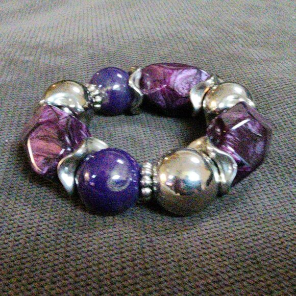 Claire's Purple/Silver Chunky Retro 80s Stretch Bracelet - Picture 3 of 16